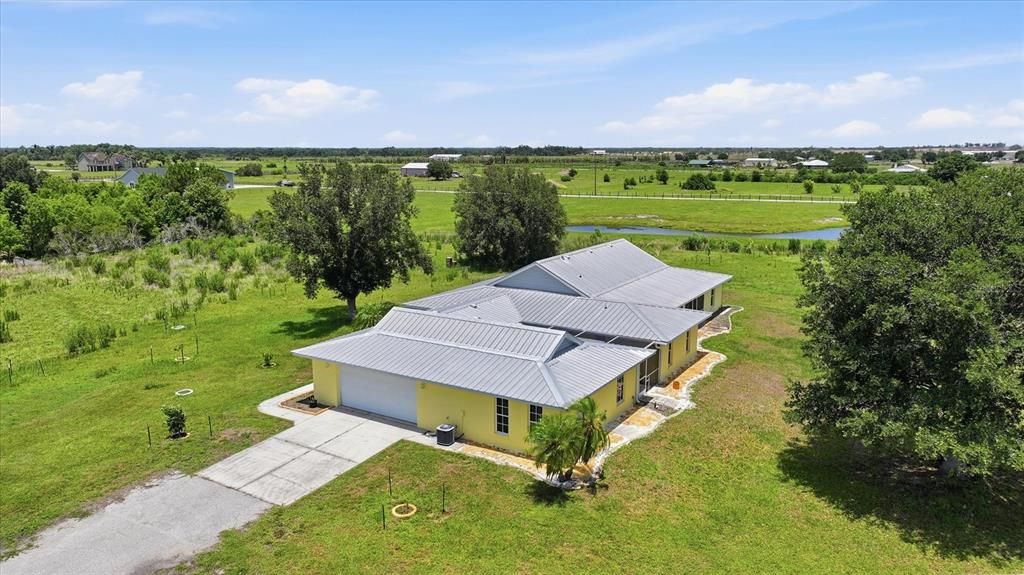Active With Contract: $760,000 (4 beds, 3 baths, 3044 Square Feet)