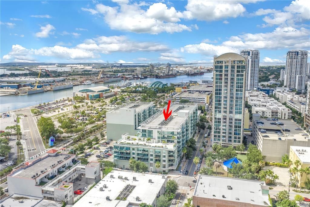 For Sale: $319,000 (1 beds, 1 baths, 622 Square Feet)