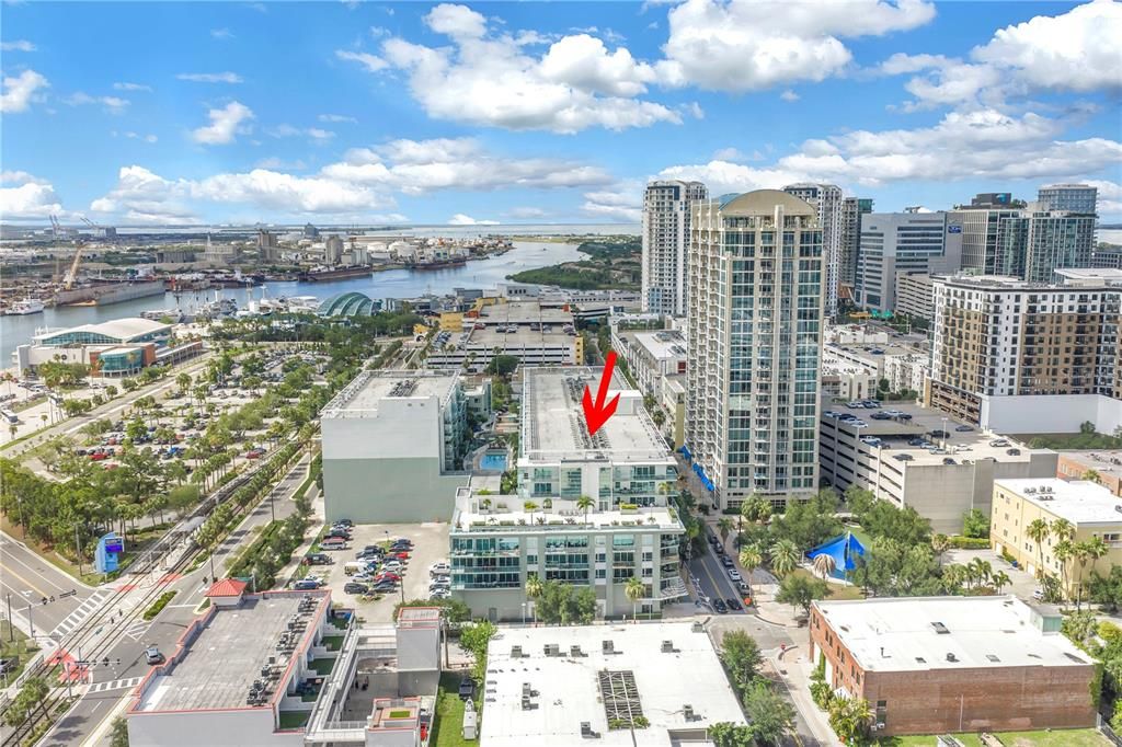 For Sale: $319,000 (1 beds, 1 baths, 622 Square Feet)