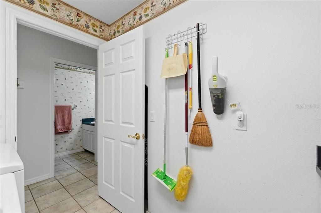 For Sale: $489,900 (4 beds, 2 baths, 2900 Square Feet)