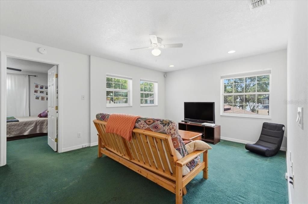 For Sale: $489,900 (4 beds, 2 baths, 2900 Square Feet)