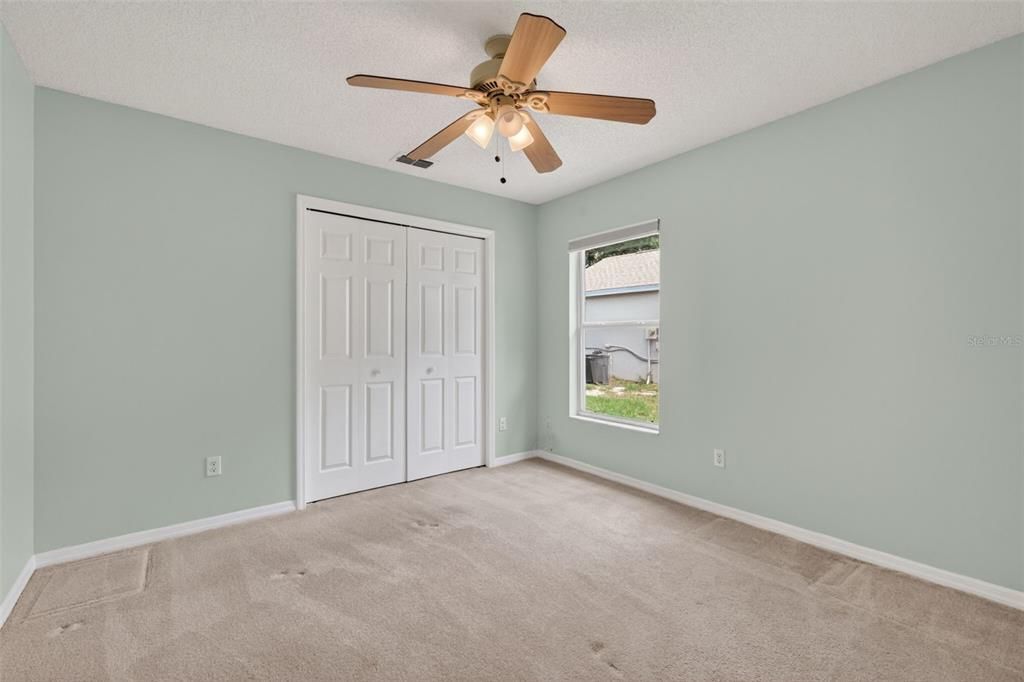For Sale: $318,000 (3 beds, 2 baths, 1727 Square Feet)