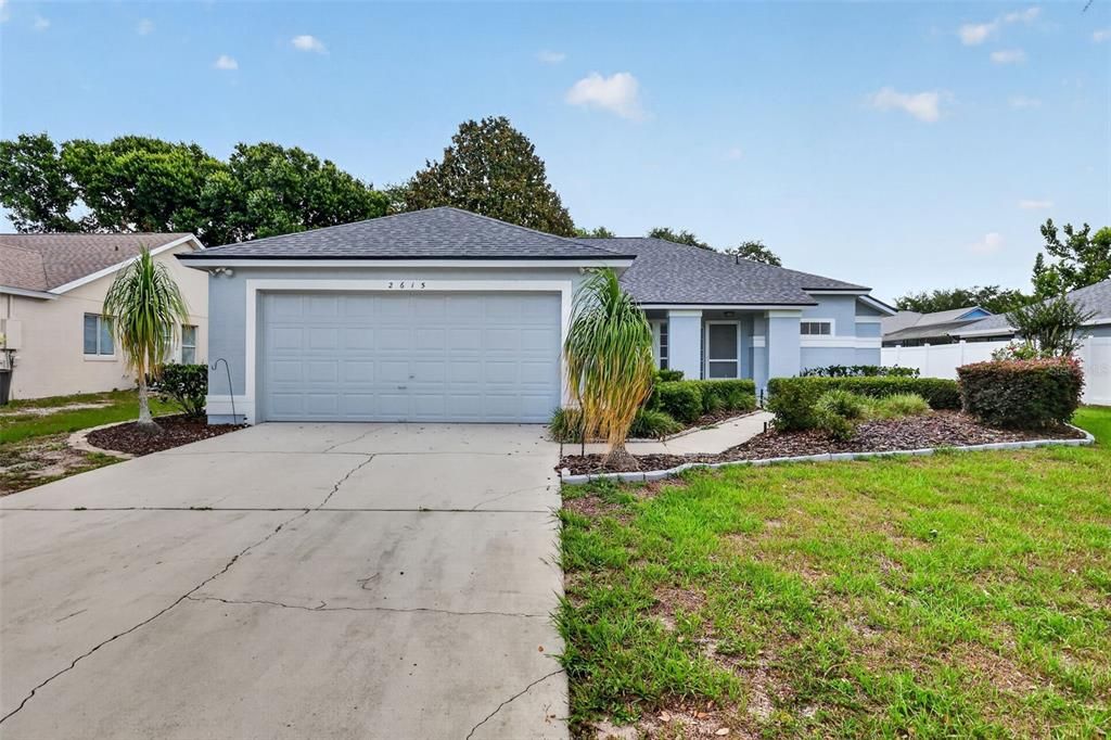 For Sale: $318,000 (3 beds, 2 baths, 1727 Square Feet)