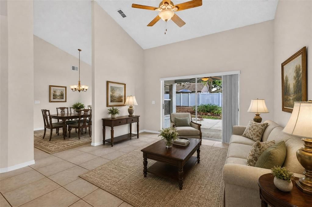 For Sale: $318,000 (3 beds, 2 baths, 1727 Square Feet)