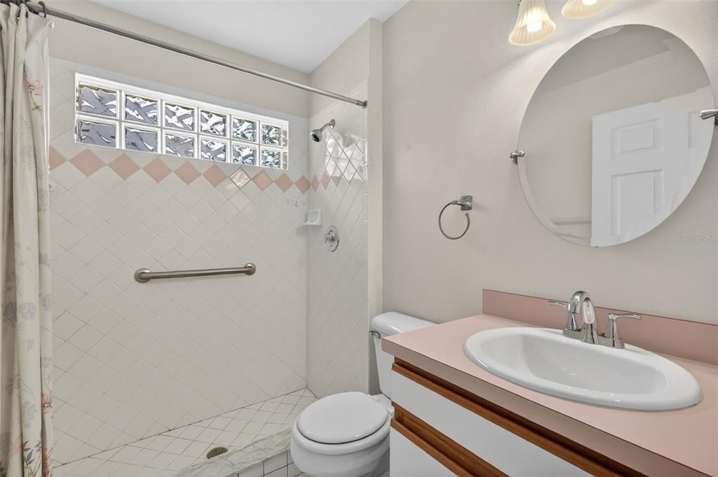 For Sale: $318,000 (3 beds, 2 baths, 1727 Square Feet)