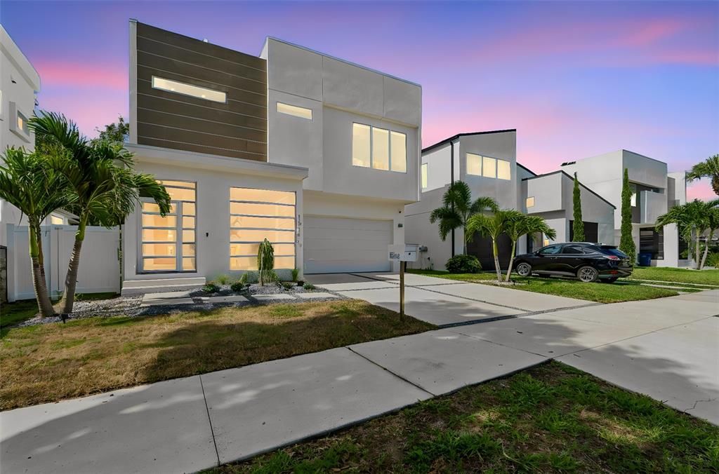 На продажу: $1,399,000 (4 спален, 3 ванн, 2218 Квадратных фут)