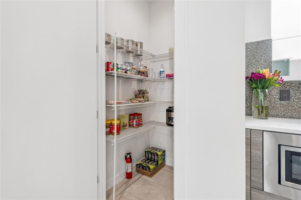 На продажу: $1,399,000 (4 спален, 3 ванн, 2218 Квадратных фут)