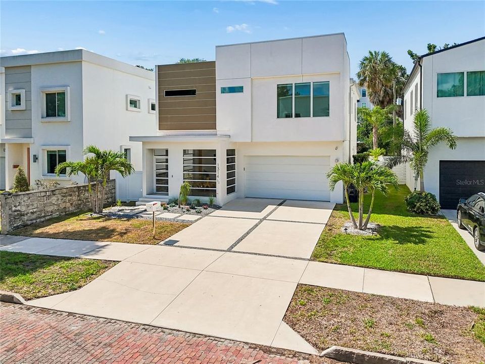 На продажу: $1,399,000 (4 спален, 3 ванн, 2218 Квадратных фут)