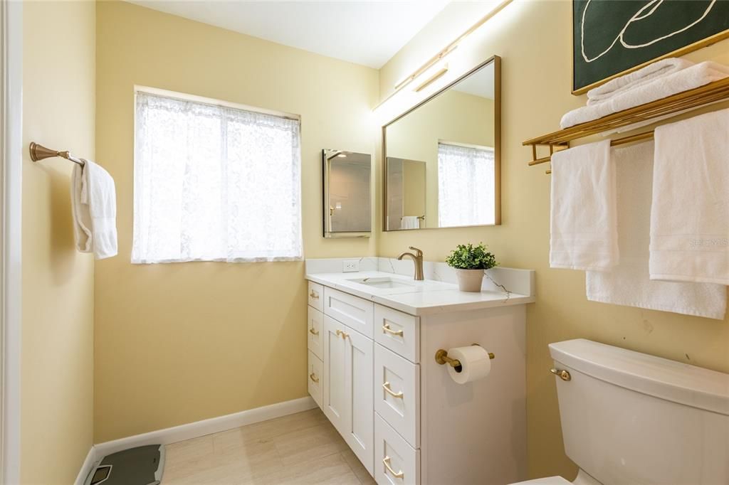 For Sale: $650,000 (4 beds, 2 baths, 2478 Square Feet)