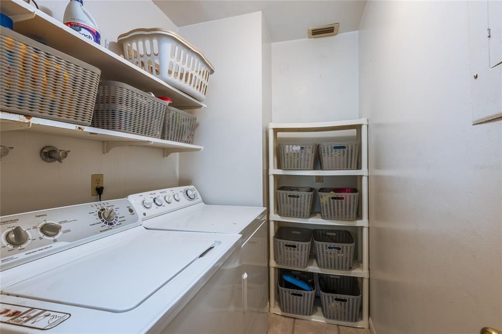 For Sale: $650,000 (4 beds, 2 baths, 2478 Square Feet)