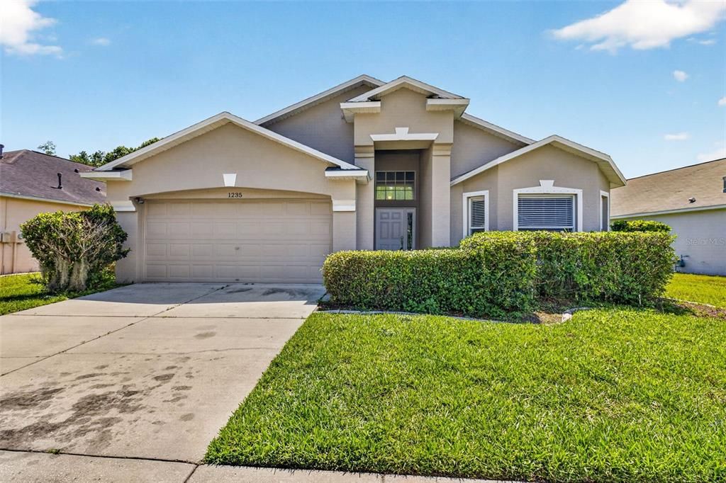 En Venta: $399,000 (4 camas, 3 baños, 1821 Pies cuadrados)