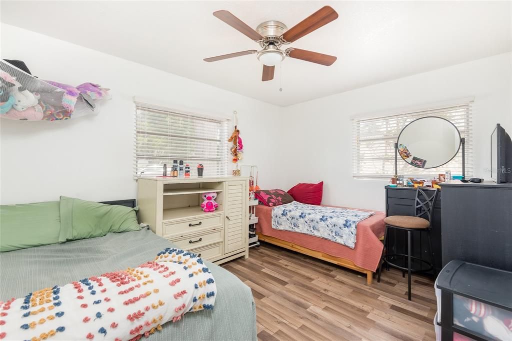For Sale: $390,000 (3 beds, 2 baths, 1691 Square Feet)
