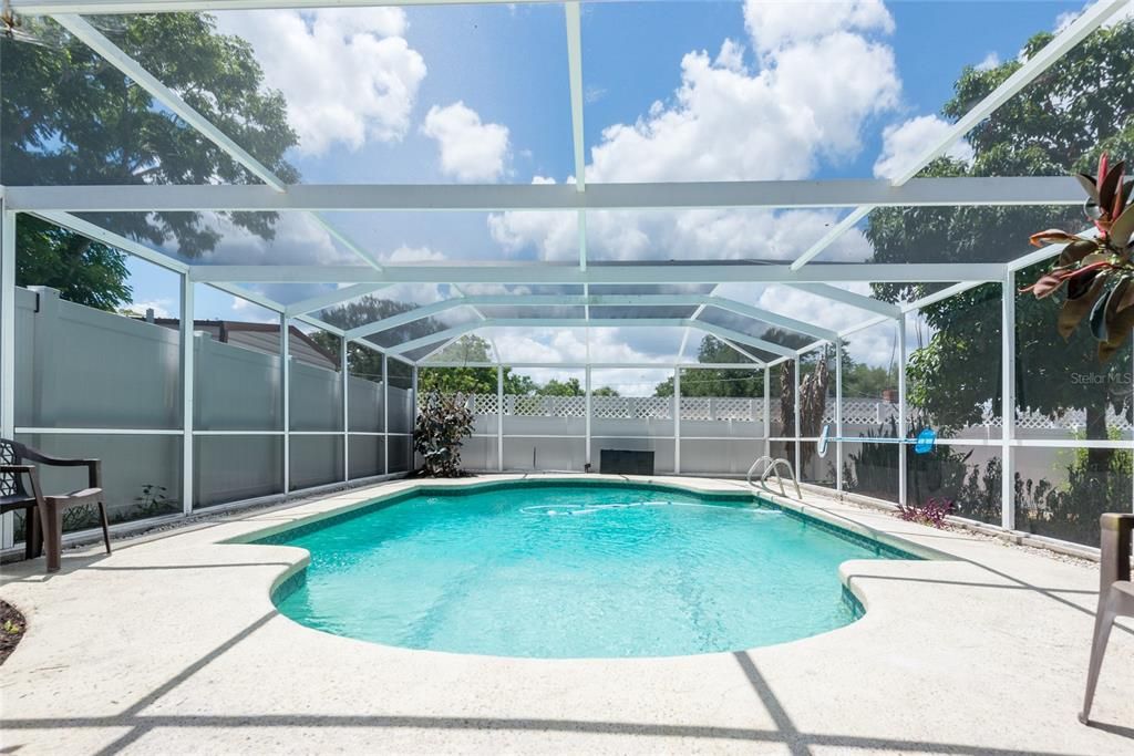 For Sale: $390,000 (3 beds, 2 baths, 1691 Square Feet)