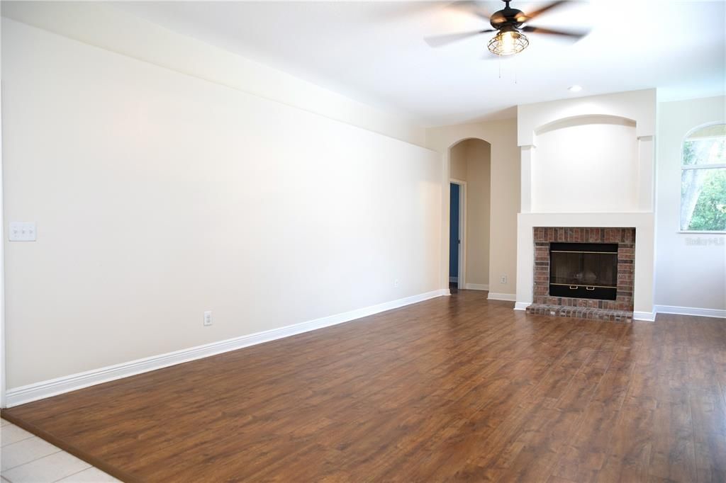 For Sale: $725,000 (4 beds, 3 baths, 2708 Square Feet)