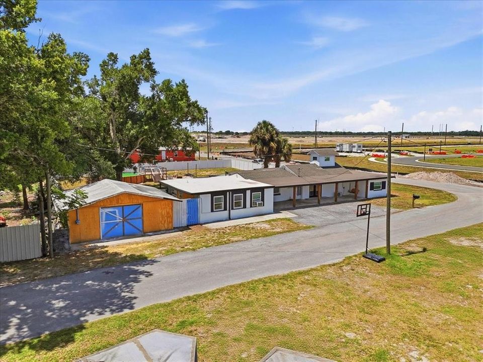 For Sale: $350,000 (5 beds, 3 baths, 2532 Square Feet)