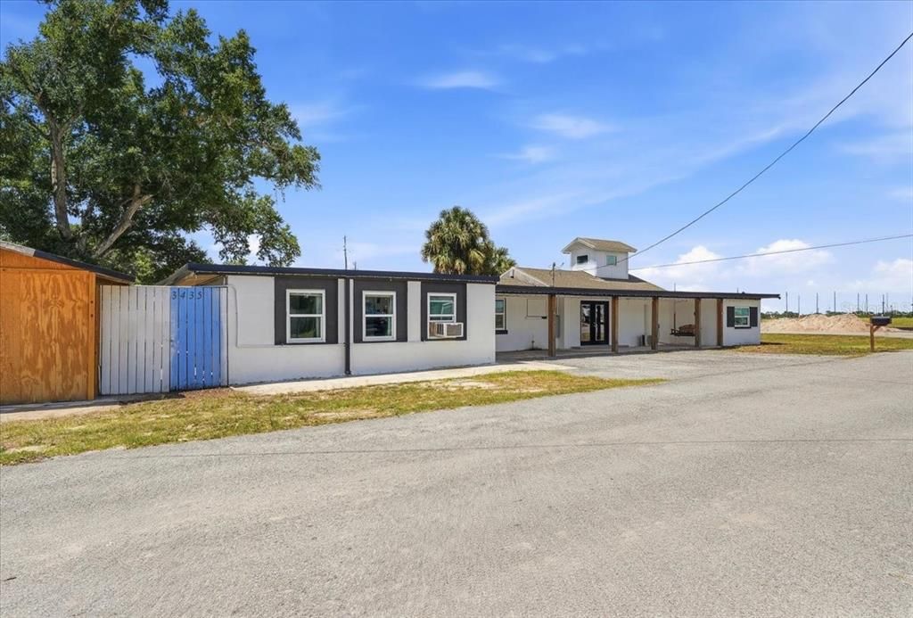 For Sale: $350,000 (5 beds, 3 baths, 2532 Square Feet)
