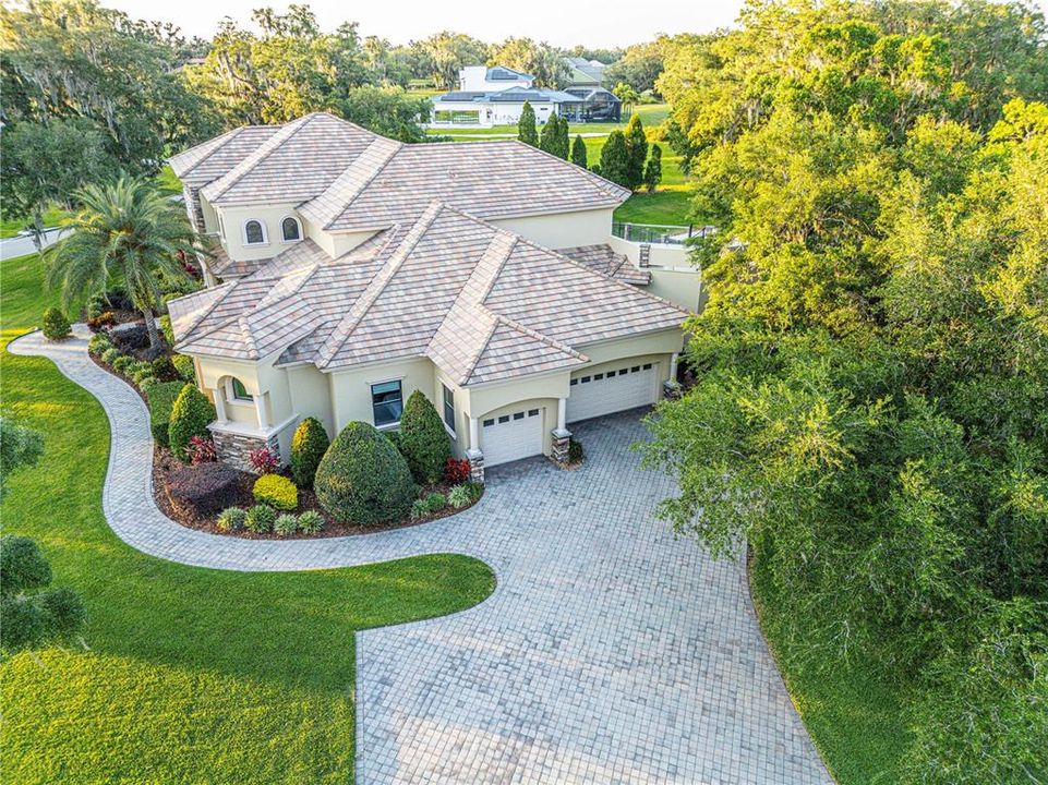 For Sale: $2,599,000 (4 beds, 4 baths, 6105 Square Feet)