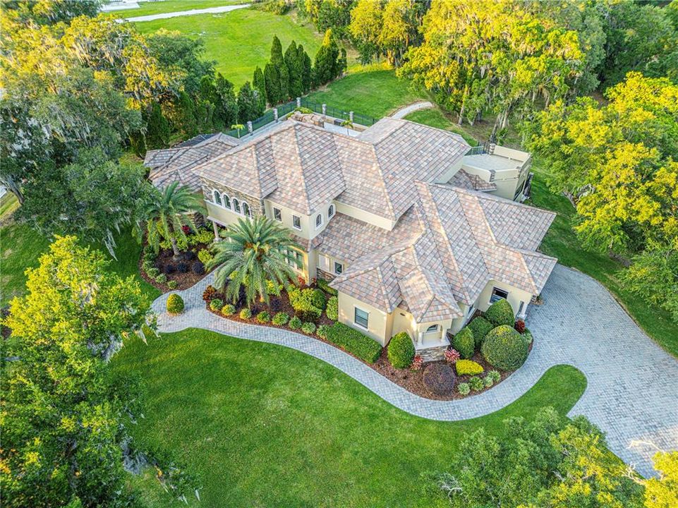 For Sale: $2,599,000 (4 beds, 4 baths, 6105 Square Feet)