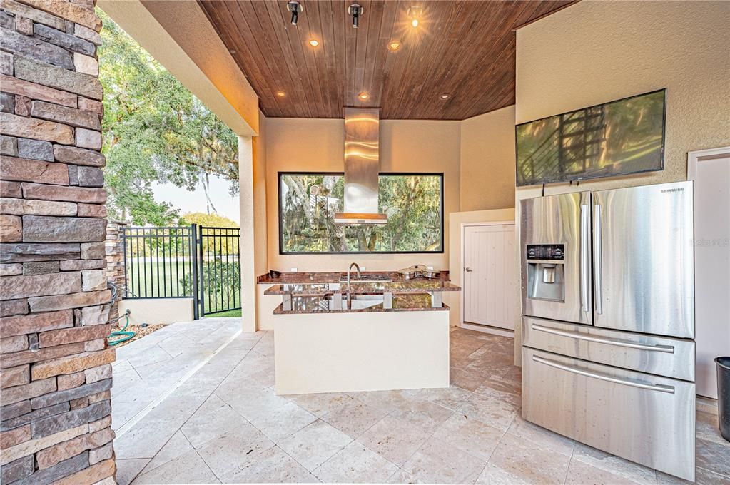 For Sale: $2,599,000 (4 beds, 4 baths, 6105 Square Feet)