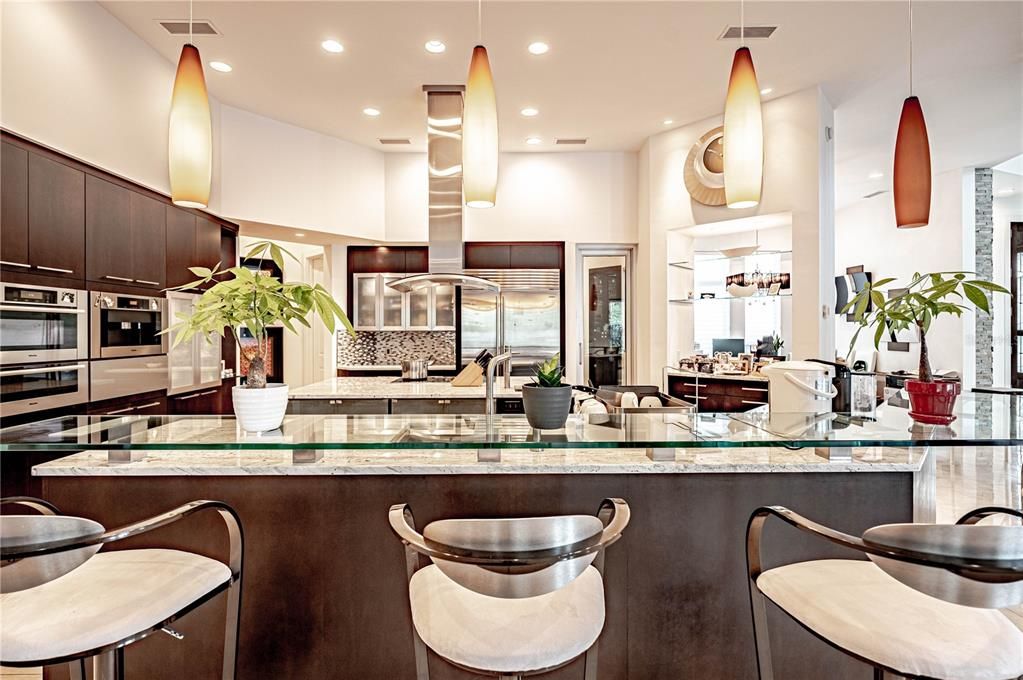 For Sale: $2,599,000 (4 beds, 4 baths, 6105 Square Feet)