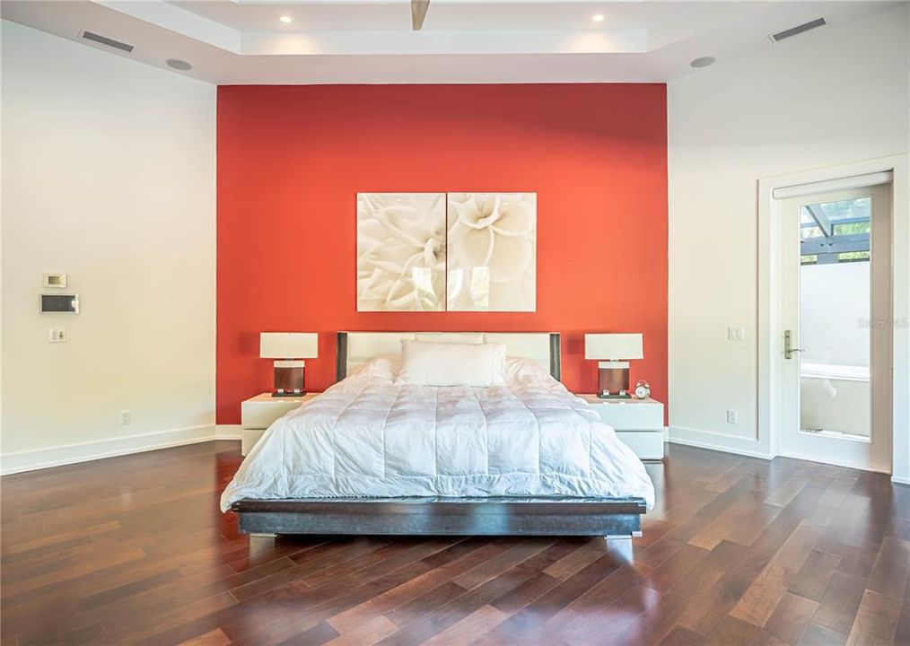 For Sale: $2,599,000 (4 beds, 4 baths, 6105 Square Feet)