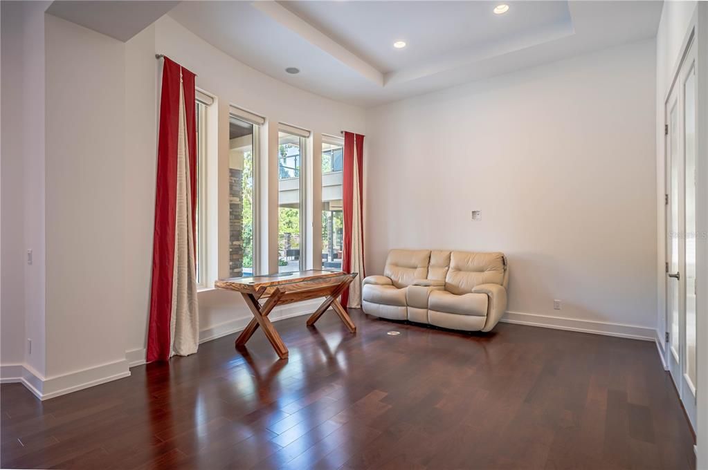 For Sale: $2,599,000 (4 beds, 4 baths, 6105 Square Feet)