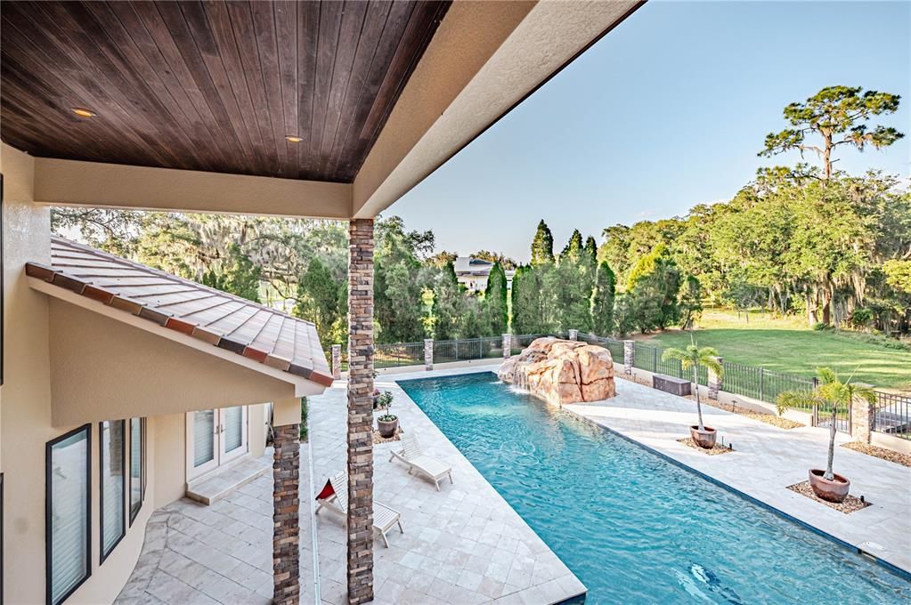 For Sale: $2,599,000 (4 beds, 4 baths, 6105 Square Feet)
