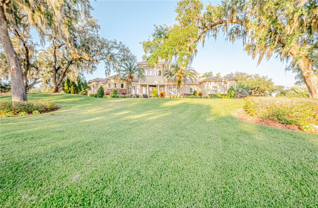 For Sale: $2,599,000 (4 beds, 4 baths, 6105 Square Feet)