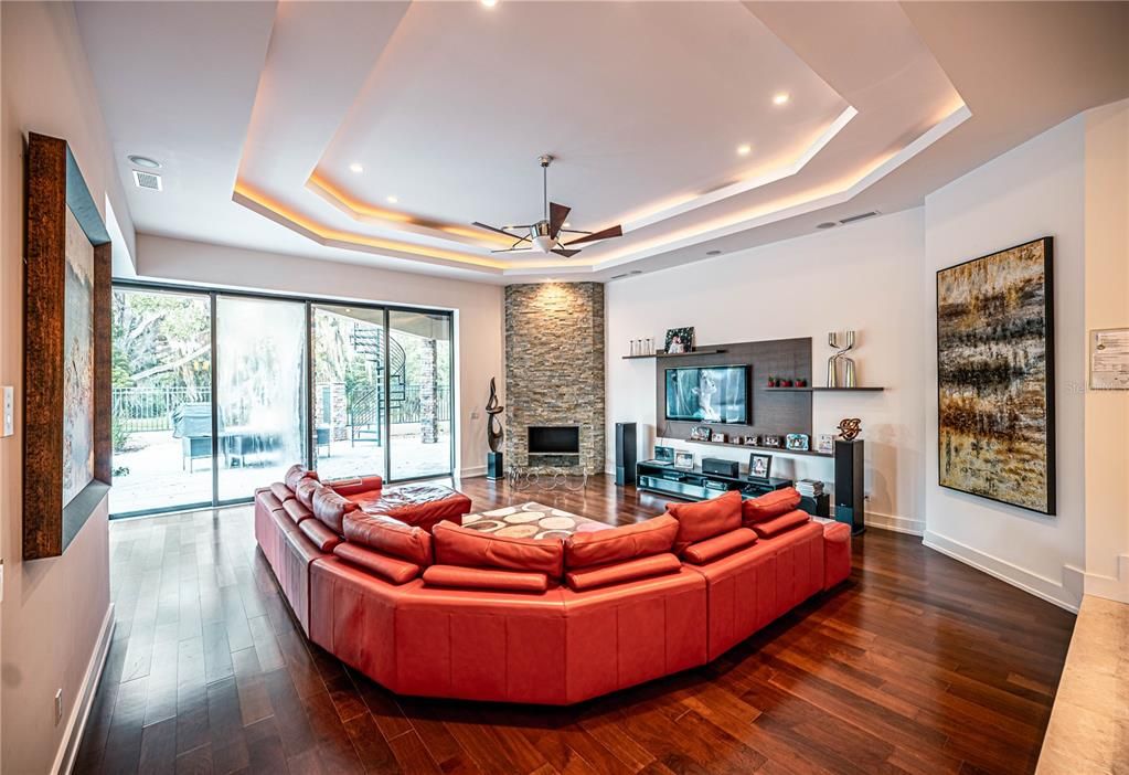 For Sale: $2,599,000 (4 beds, 4 baths, 6105 Square Feet)