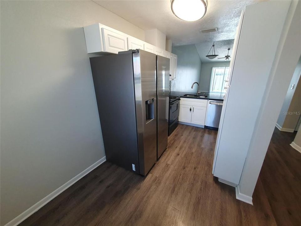 For Rent: $1,750 (2 beds, 2 baths, 1000 Square Feet)