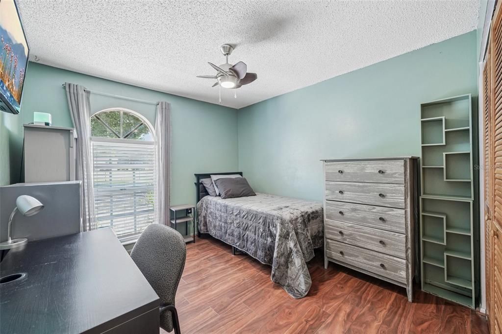 For Sale: $529,900 (3 beds, 2 baths, 1515 Square Feet)