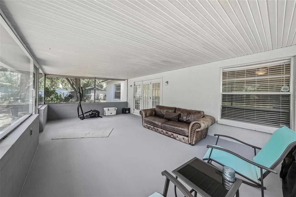 For Sale: $529,900 (3 beds, 2 baths, 1515 Square Feet)