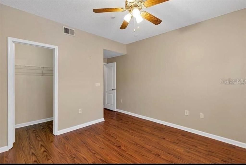 В аренду: $2,095 (2 спален, 2 ванн, 1174 Квадратных фут)