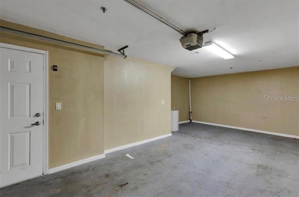 В аренду: $2,095 (2 спален, 2 ванн, 1174 Квадратных фут)