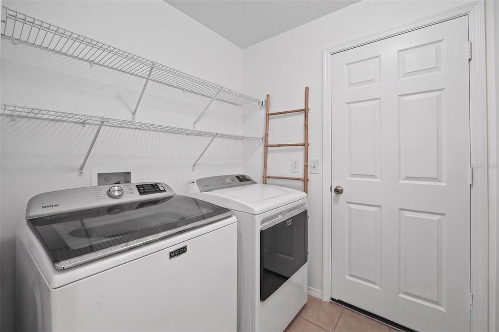 For Sale: $419,900 (3 beds, 2 baths, 1976 Square Feet)