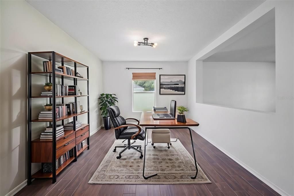 For Sale: $419,900 (3 beds, 2 baths, 1976 Square Feet)