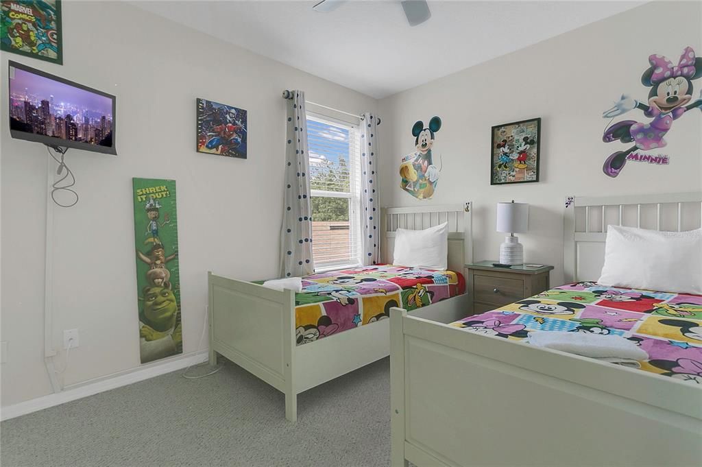 Active With Contract: $325,000 (4 beds, 3 baths, 1768 Square Feet)