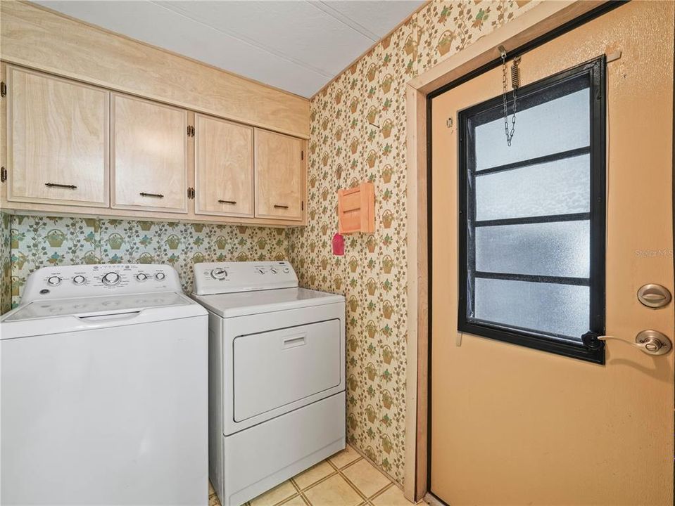 На продажу: $90,000 (2 спален, 2 ванн, 1352 Квадратных фут)