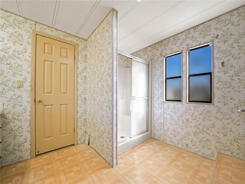 На продажу: $90,000 (2 спален, 2 ванн, 1352 Квадратных фут)