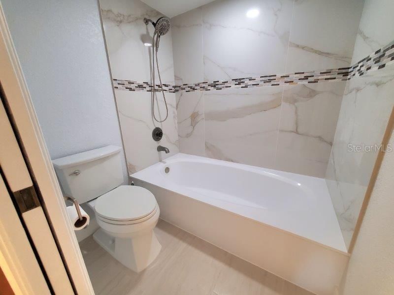 For Rent: $2,800 (3 beds, 2 baths, 1823 Square Feet)