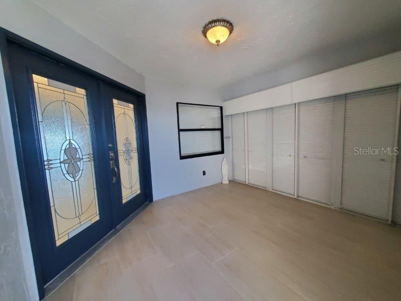 For Rent: $2,800 (3 beds, 2 baths, 1823 Square Feet)