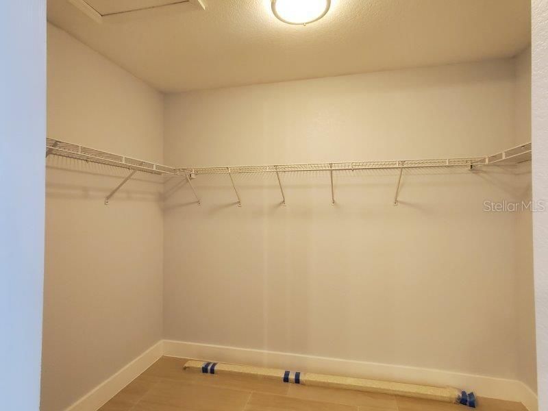 For Rent: $2,800 (3 beds, 2 baths, 1823 Square Feet)