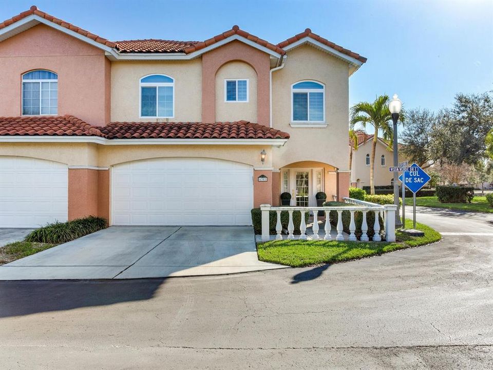 For Rent: $4,000 (3 beds, 2 baths, 2626 Square Feet)