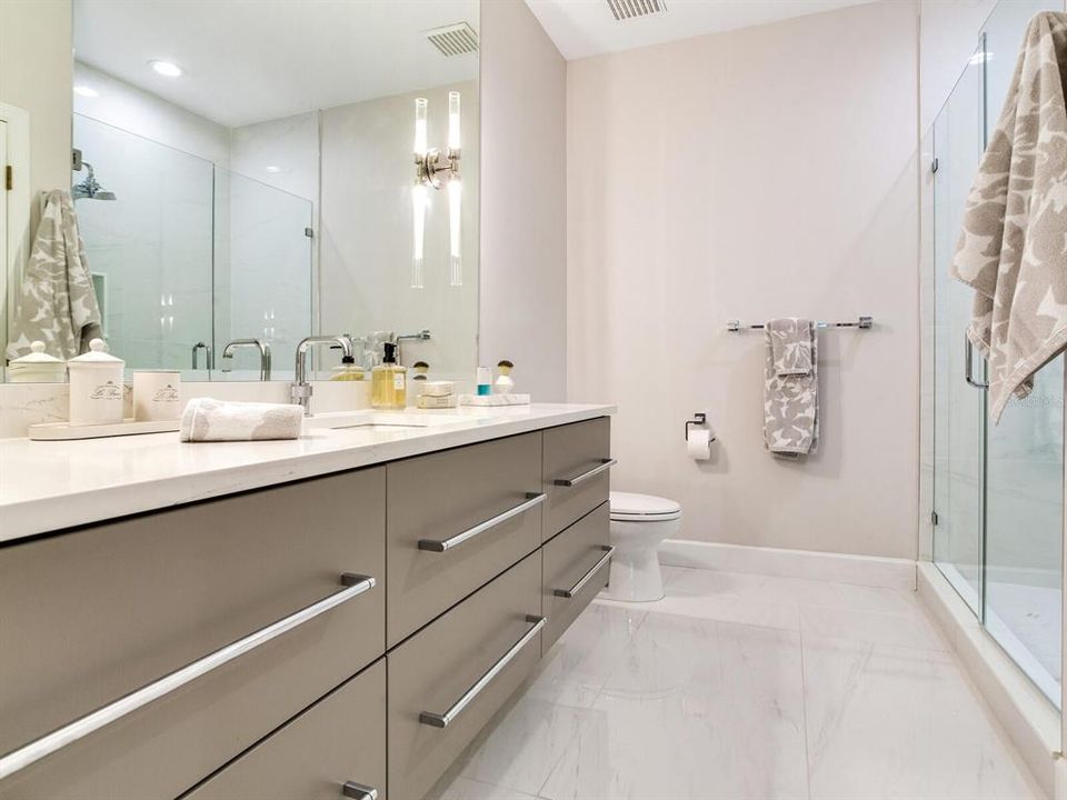 For Rent: $4,000 (3 beds, 2 baths, 2626 Square Feet)