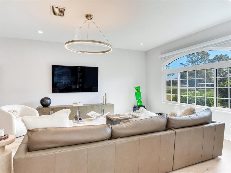 For Rent: $4,000 (3 beds, 2 baths, 2626 Square Feet)