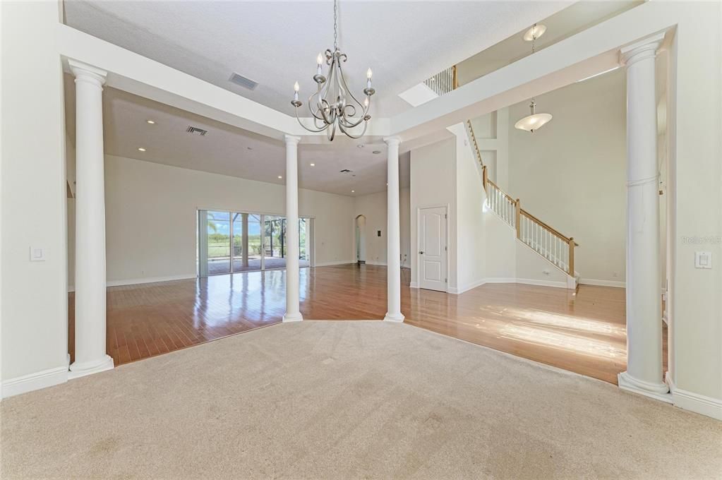 Activo con contrato: $950,000 (4 camas, 4 baños, 3585 Pies cuadrados)