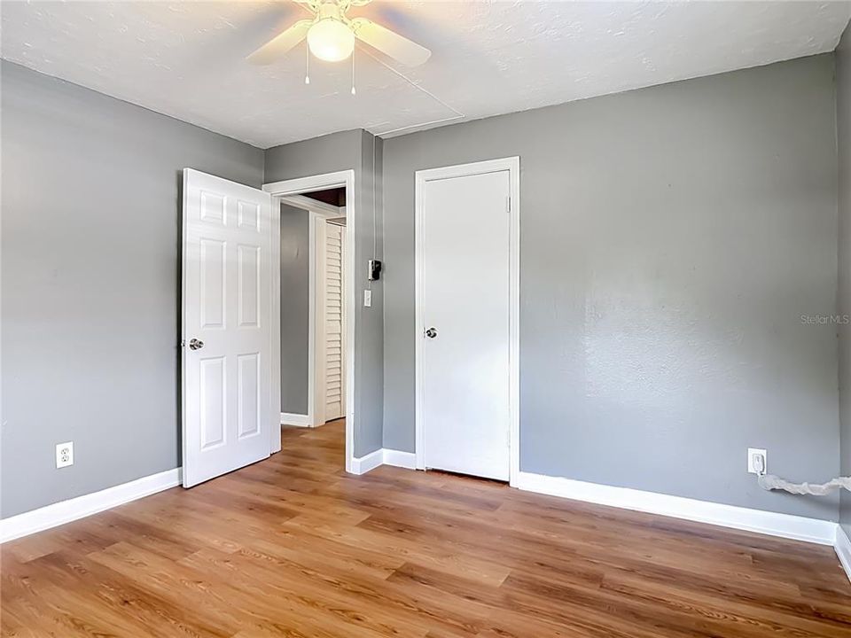 For Sale: $159,900 (2 beds, 1 baths, 648 Square Feet)