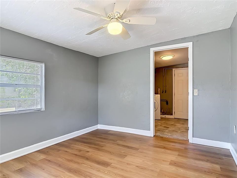 For Sale: $159,900 (2 beds, 1 baths, 648 Square Feet)