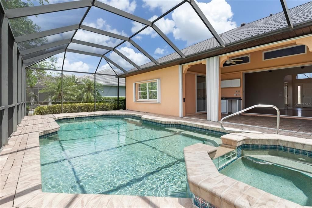En Venta: $599,900 (3 camas, 2 baños, 2674 Pies cuadrados)