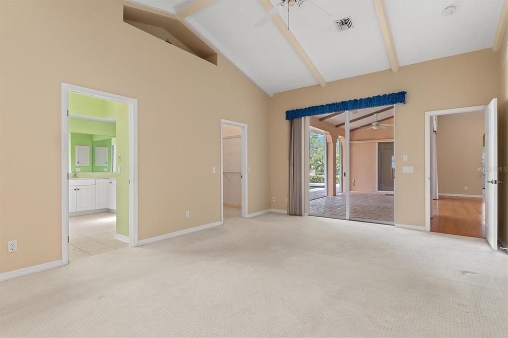 En Venta: $599,900 (3 camas, 2 baños, 2674 Pies cuadrados)